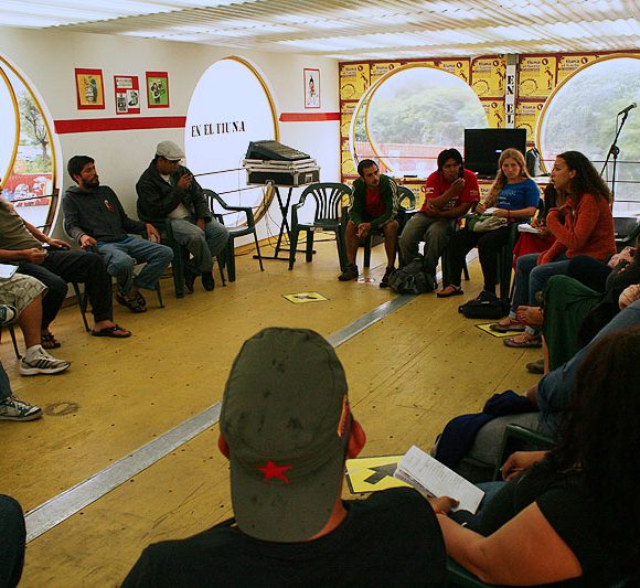 IMG_72161 Tiuna El Fuerte Ediciones estará presentando el libro: Arquitectura sustentable, escuelas alternativas y arte callejero