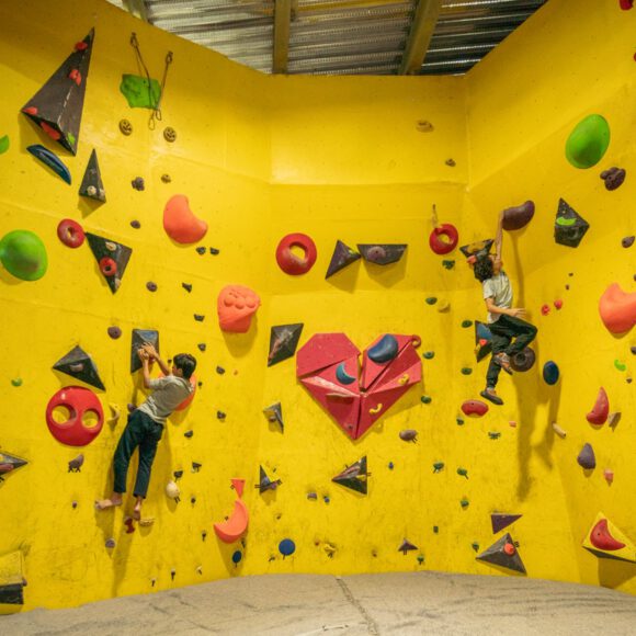 Tiuna El Fuerte ya cuenta con una pared profesional de Escalada